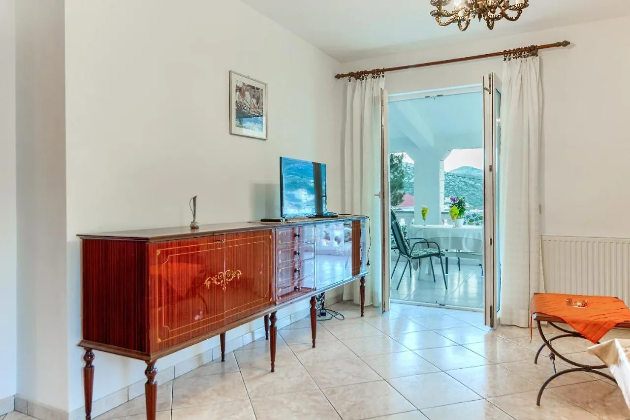 Apartment Villa Vittorio Seget Vranjica