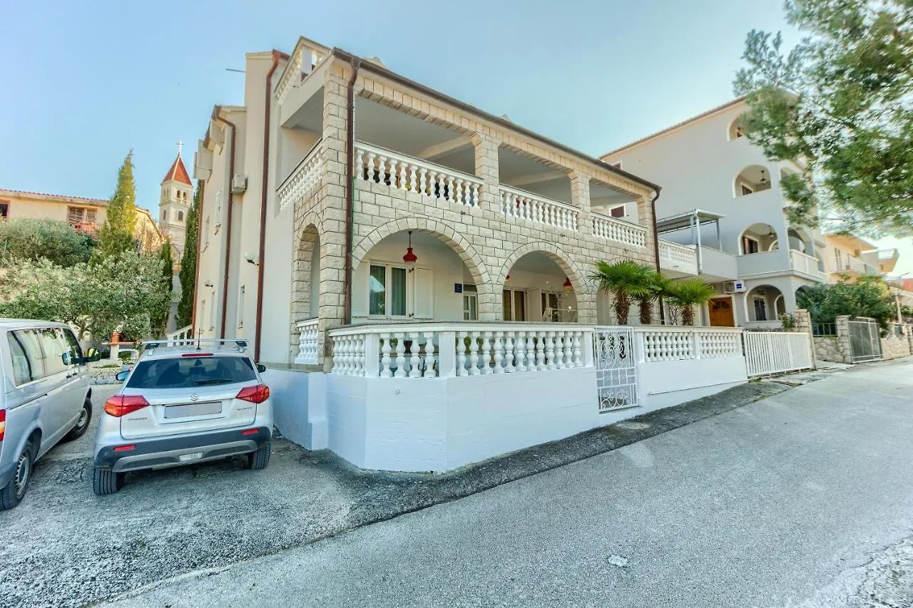 Apartment Villa Vittorio Seget Vranjica
