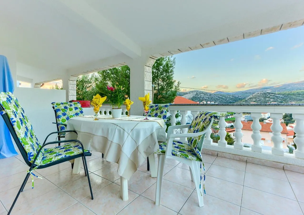 Villa Vittorio Seget Vranjica 0*,  Croatia