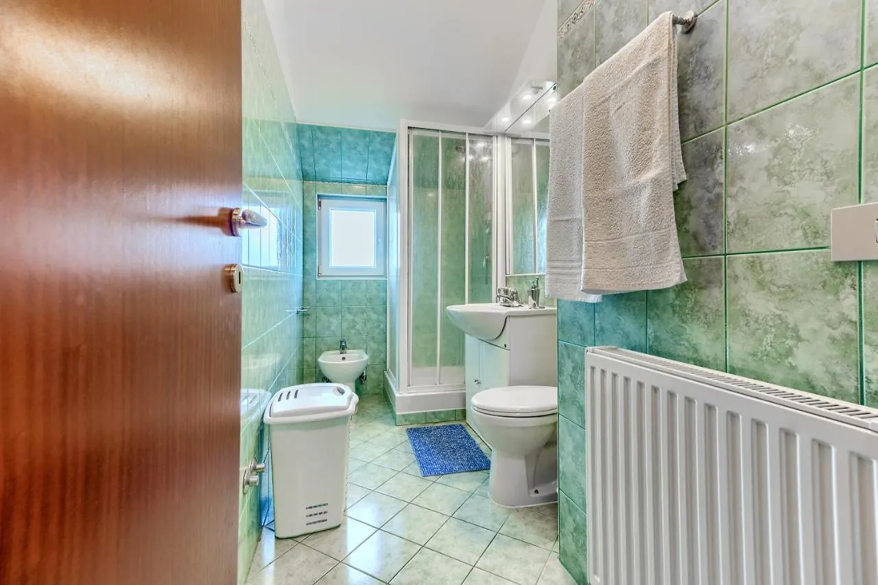 Villa Vittorio Seget Vranjica Apartment